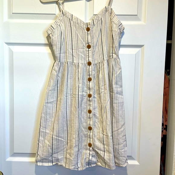 Cute Summer Dress - Picture 1 of 4